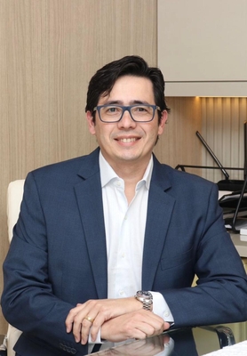 Prof. Dr. Fábio Nazaré 