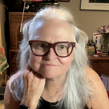 Understanding what the body needs to relate and communicate: This session explores how sensory-motor experiences provide the foundation for communication, highlighting strategies for supporting growth in both individual and group DIR settings.  - Inglês